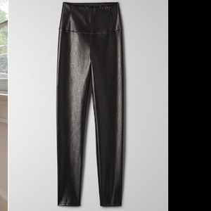 Aritzia Wilfred Daria Legging